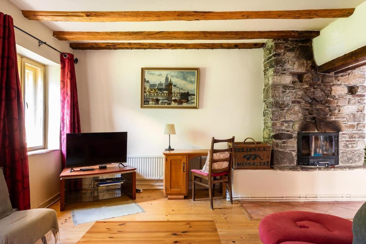 Holiday Home Katric Kamno Zewnętrze zdjęcie